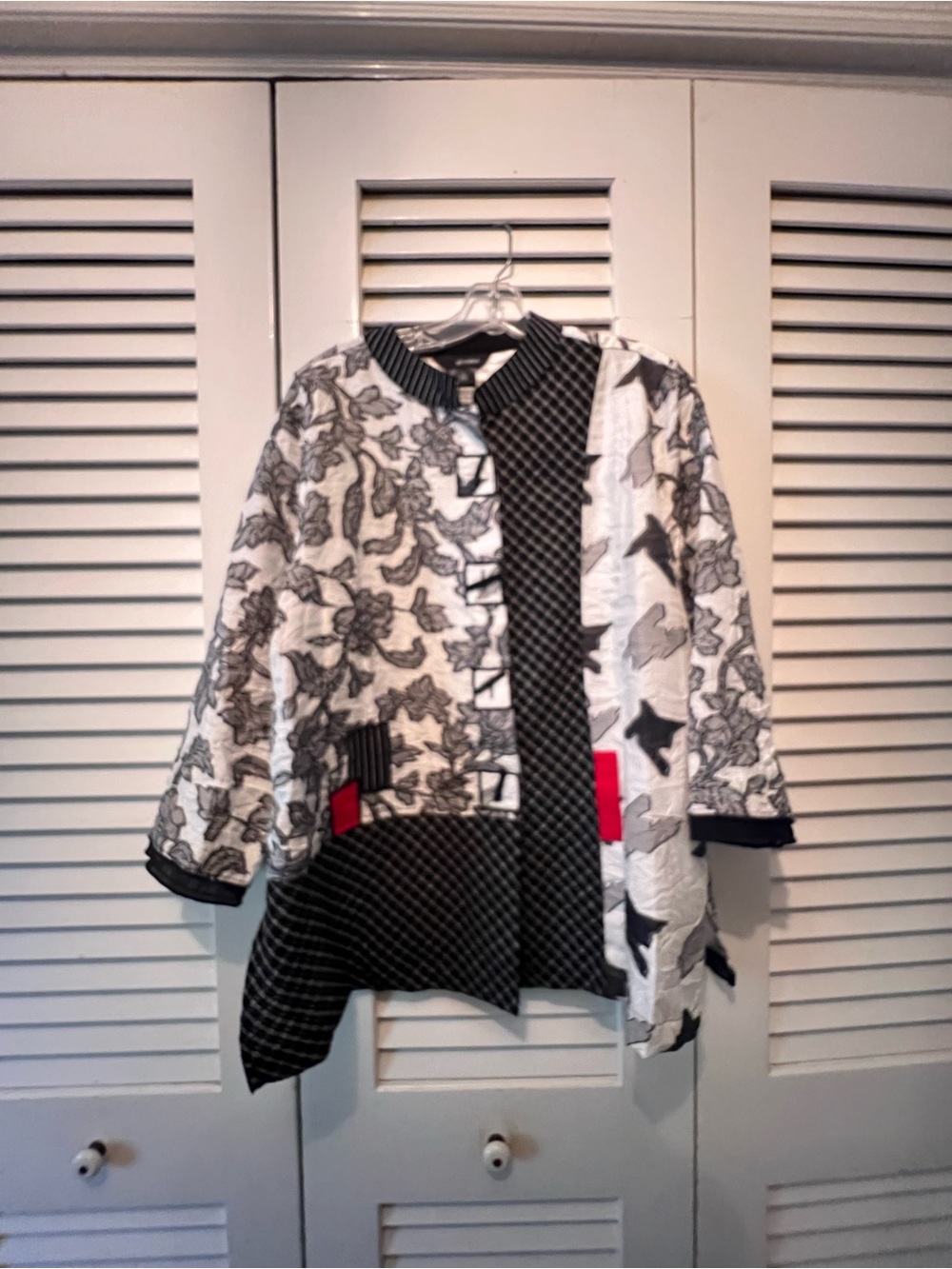Ali Miles Black, White & Red Patchwork Button-Down Top